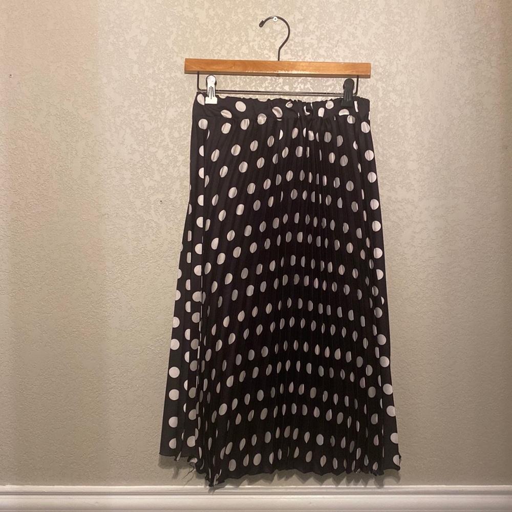 Accordion skirt